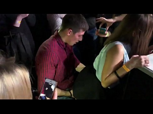 ❤️ Sex nyata dina nightclub Rusia. gadis Rusia 18 taun heubeul dina anus jeung heunceut fucked di nightclub a Video anal dina pornosu.cutebento.top